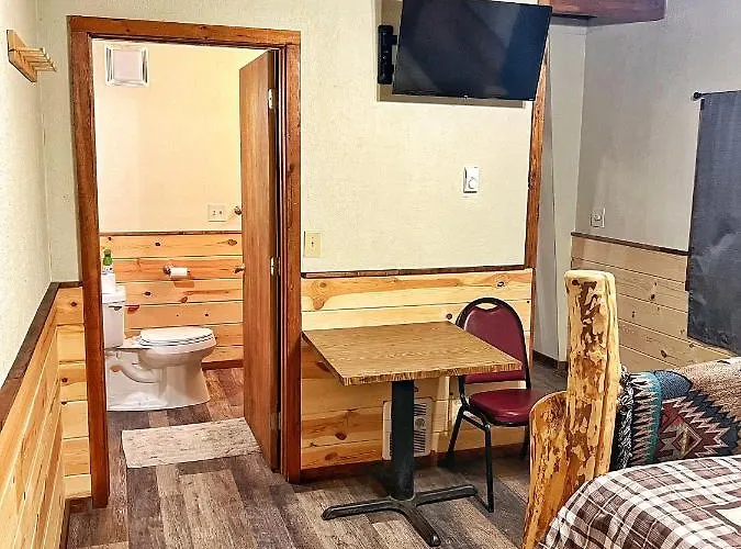 Lodge The At