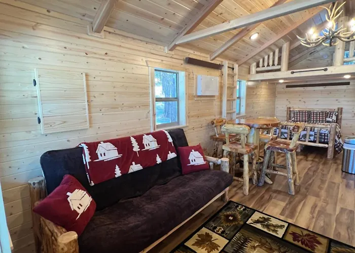 Lodge The At