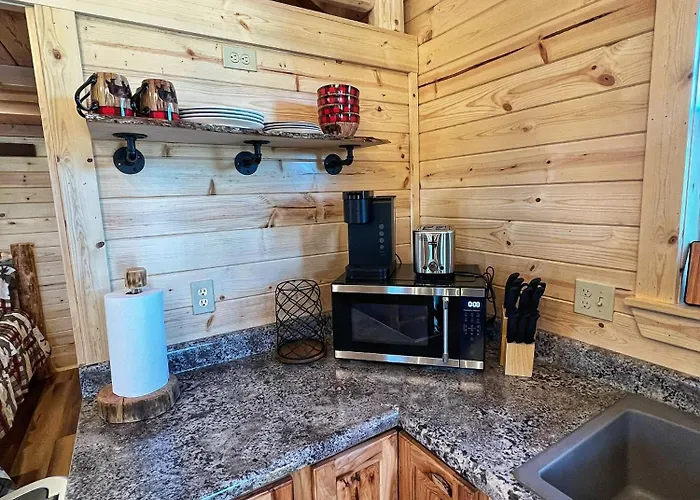Lodge The At