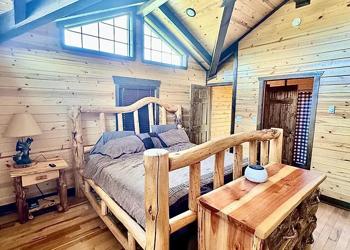 Lodge The At