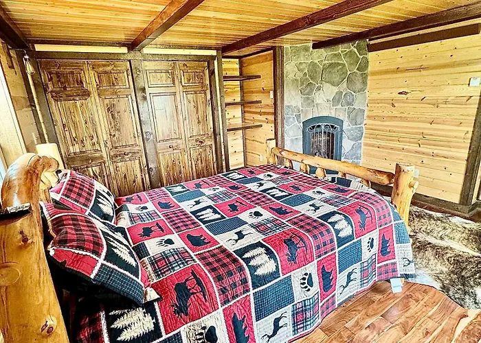 Lodge The At